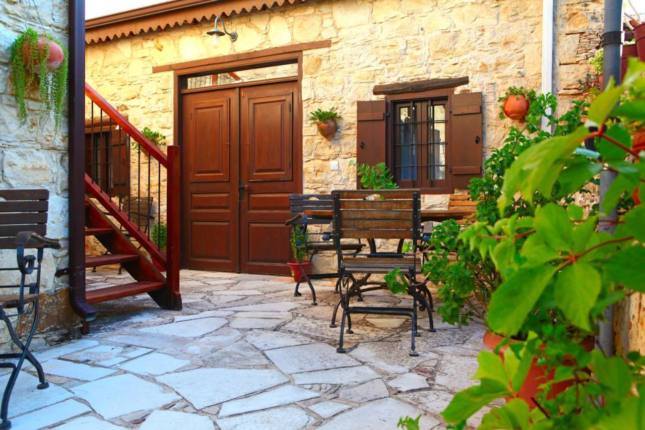 Agrovino Lofou Hotel Bagian luar foto